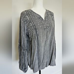 Solitaire Gray Embroidered Blouse